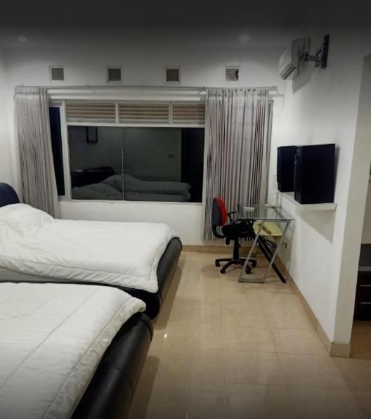 Villa Chacha At Macarena, Megamendung Екстериор снимка