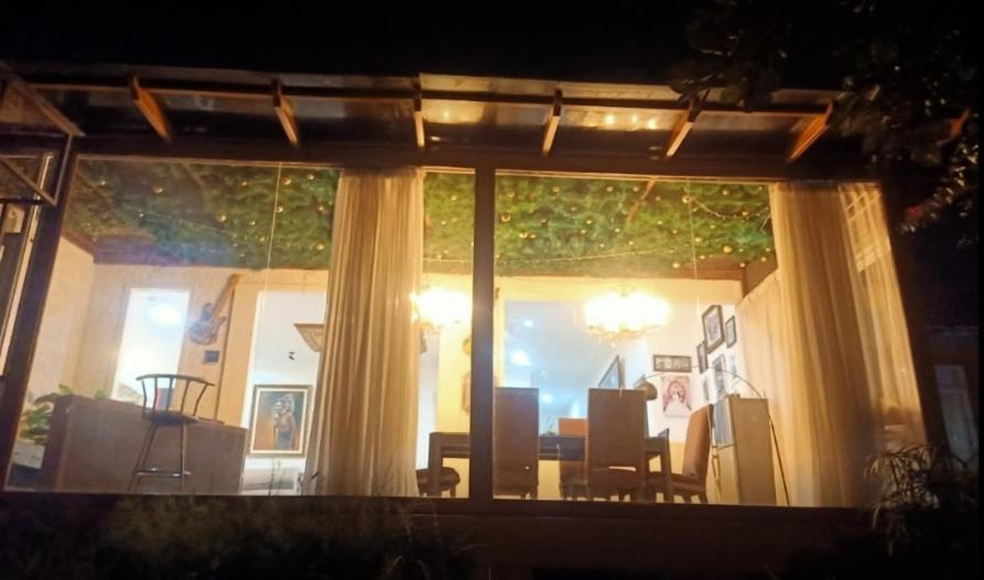 Villa Chacha At Macarena, Megamendung Екстериор снимка
